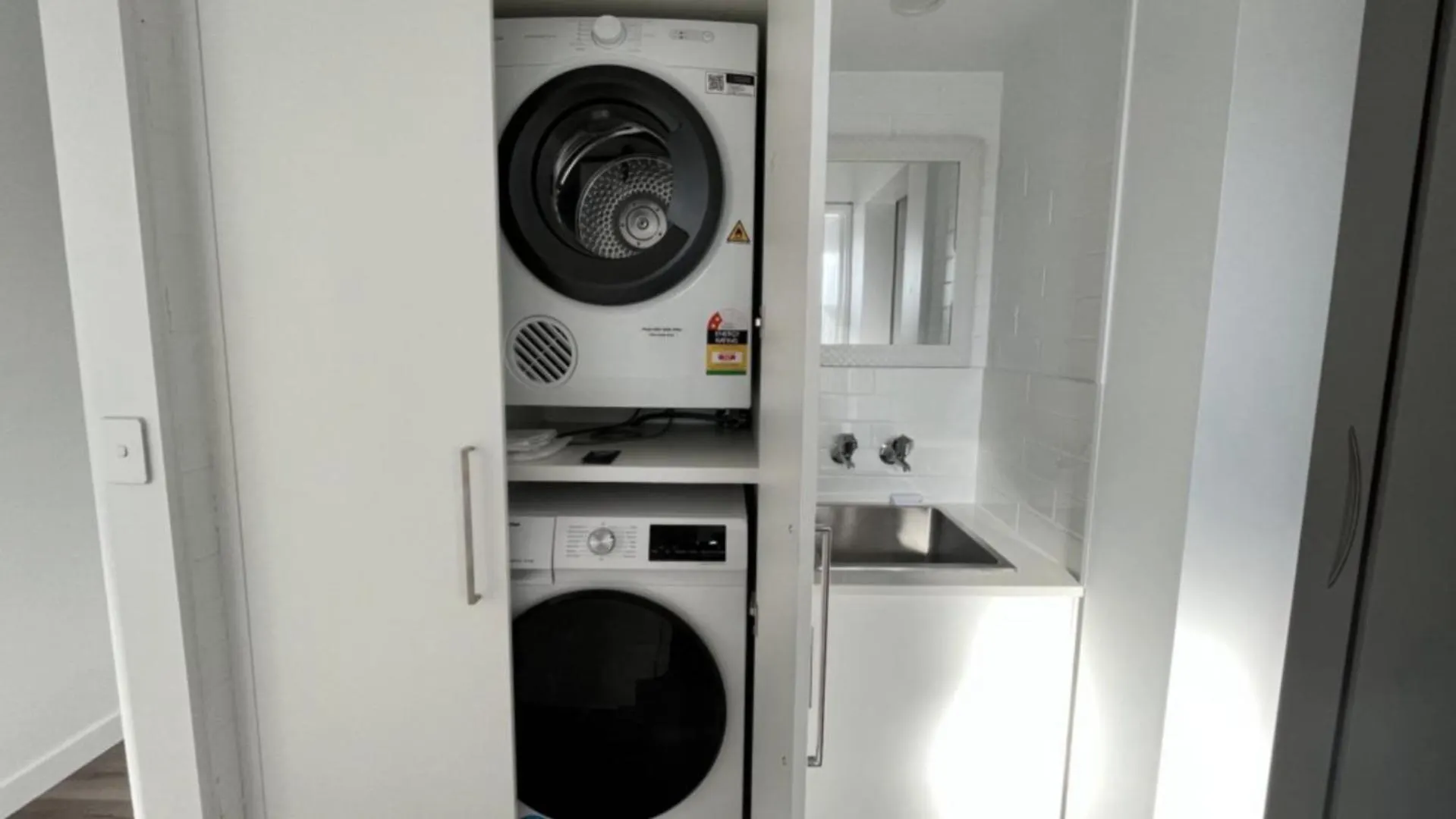 Moreton Sands Unit 1 Caloundra